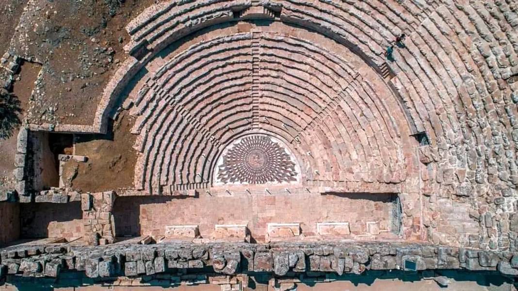 Kibyra’daki Antik Harika Medusa Mozaiği Kışa Hazır 3